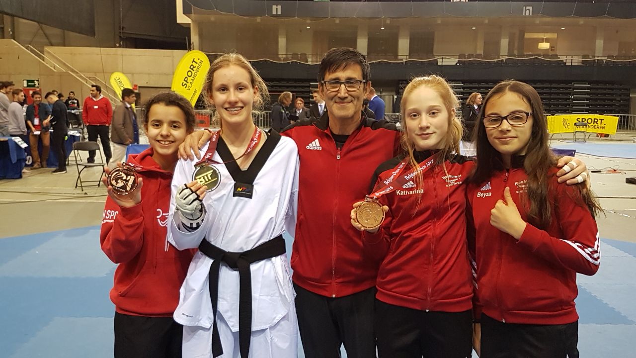 Mehrfache Platzierungen für Wettkämpfer des TKD Center Iserlohn bei den Belgian Open 2018